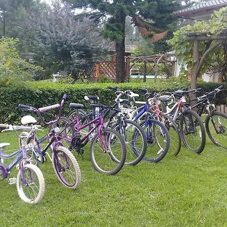 Hosteria Quinta Emilia Кито Екстериор снимка